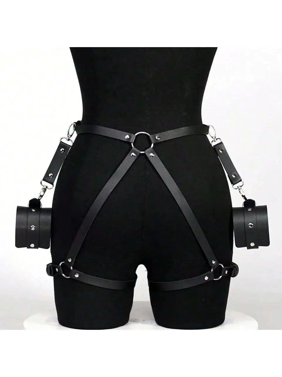 Kit BDSM Cuir – Harnais et Menottes pour Jeux de Couple