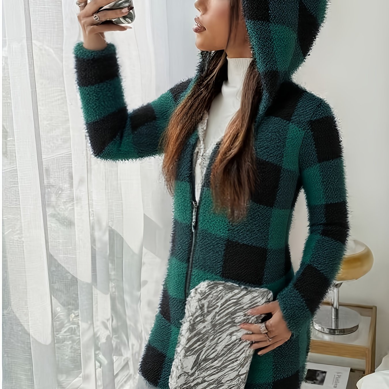 Veste Sweat à Capuche pour Femme – Élégante, Douce et Idéale pour l’Automne-Hiver