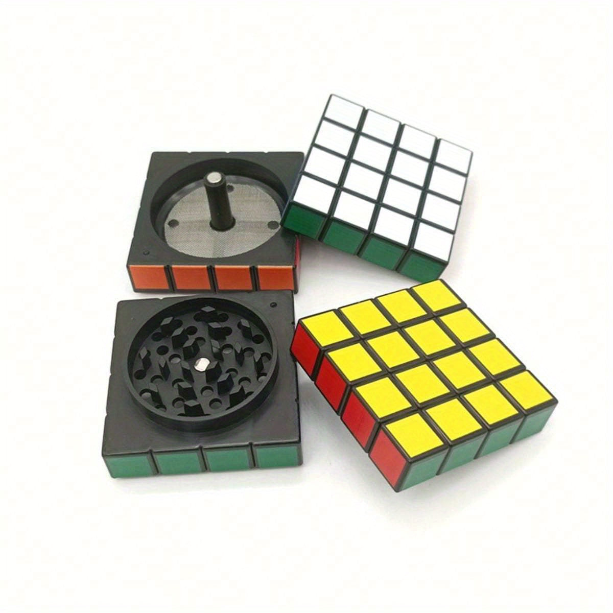 Grinder Cube Métal 58mm Quatre Couches Manuel Original Durable Pour Fumeurs Compact by LSDLBoutique.ch