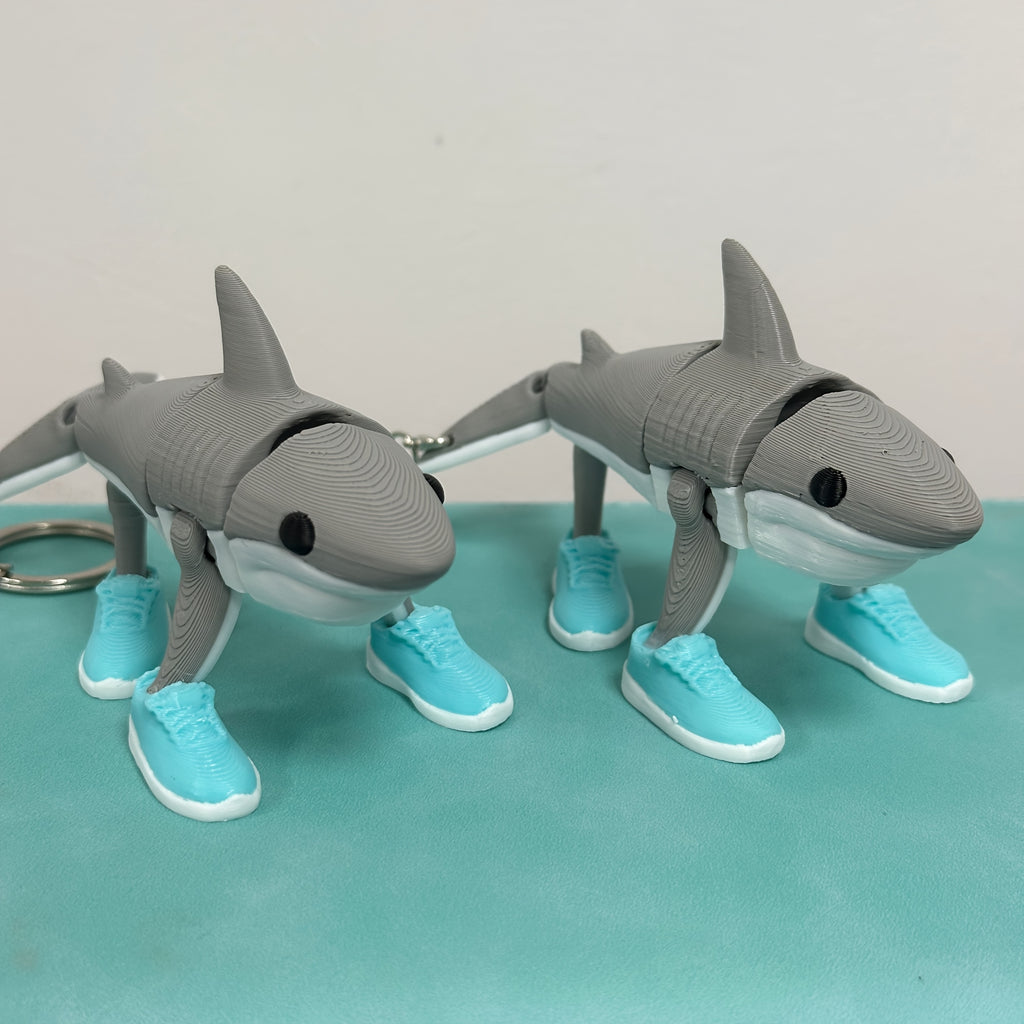 Requin aux Baskets – Sculpture Fantaisie Amovible Tralalero by LSDLBoutique.ch