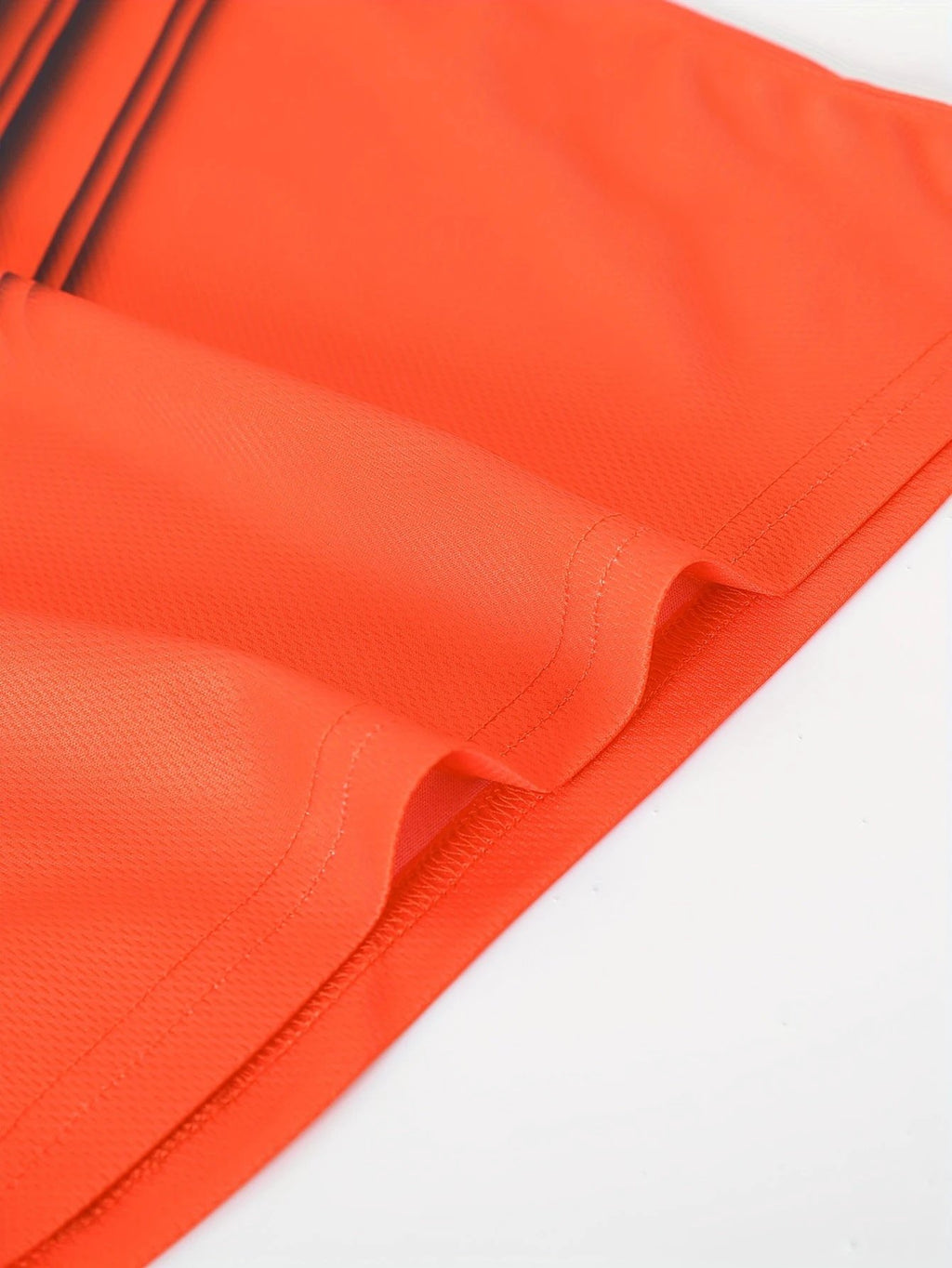 Ensemble maillot et short de football pour enfant personnalisable – noir et orange