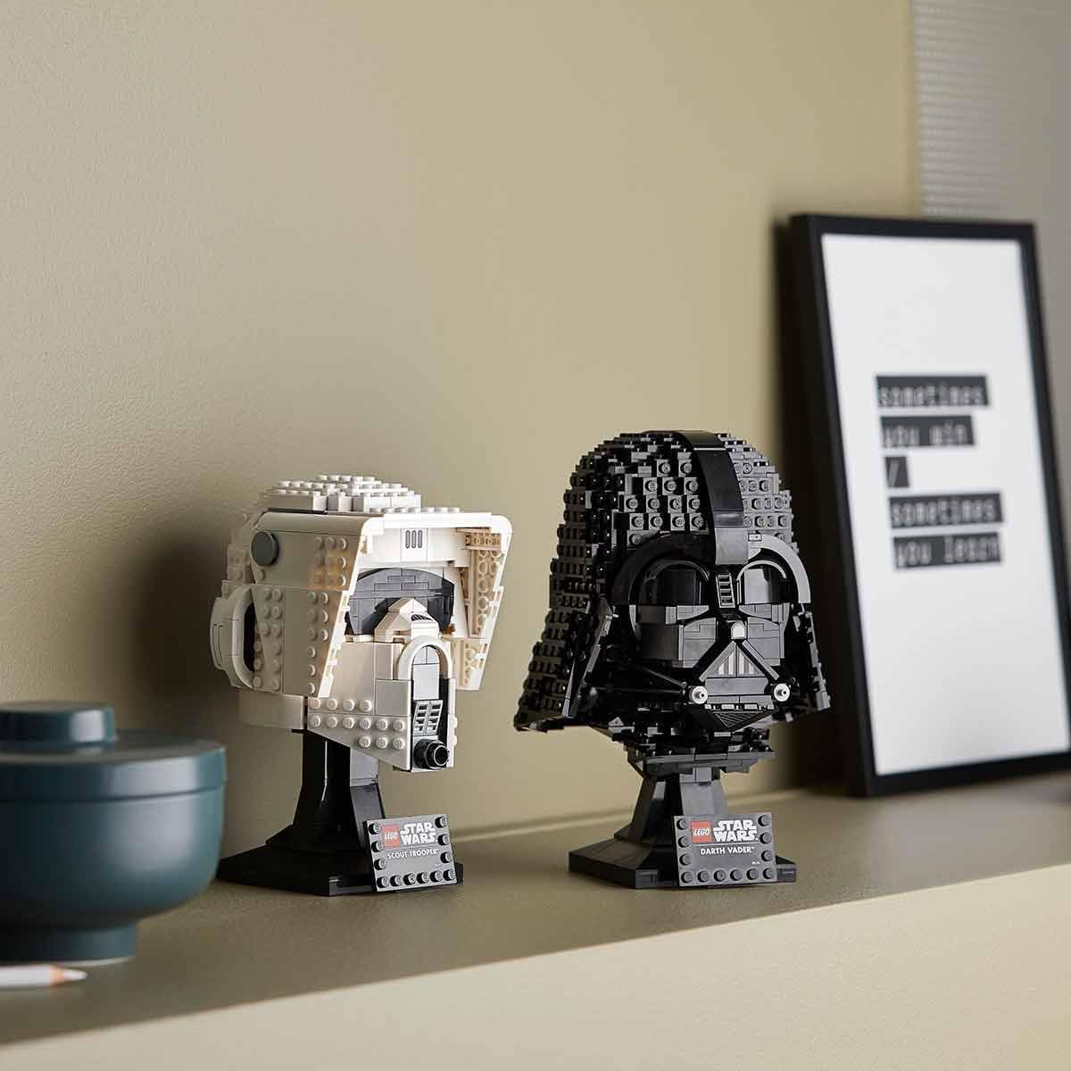 LEGO Star Wars Le Casque de Dark Vador - Kit de Construction - Maquette Adulte de Collection Inspiré du Film - Objet de Décoration et Loisirs Créatifs - Idée Cadeau pour Adultes Hommes et Femmes 75304