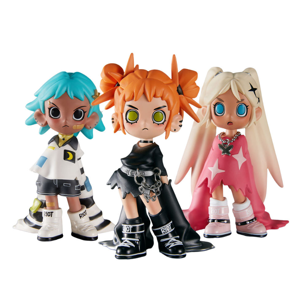 Lil Peach Riot Loading Figurines Blind Box POP MART 8,5 Cm Style Cyberpunk Techwear by POP MART INTERNATIONAL GROUP LIMITED