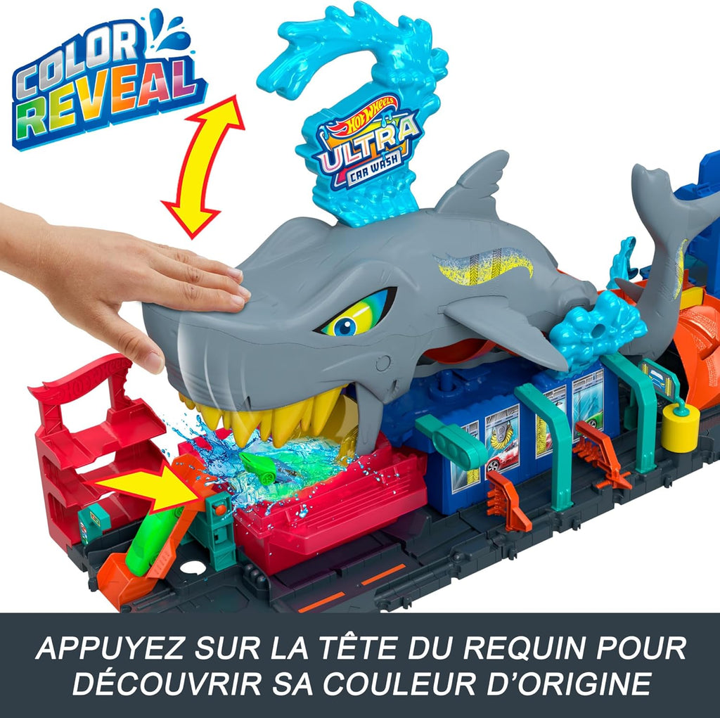 Hot Wheels Let’s Race Netflix - City Station de Lavage Requin Coffret Piste de Course avec Voiture Color Reveal à l’échelle 1/64, Fonction de Changement de Couleur et Rangement, HTN82