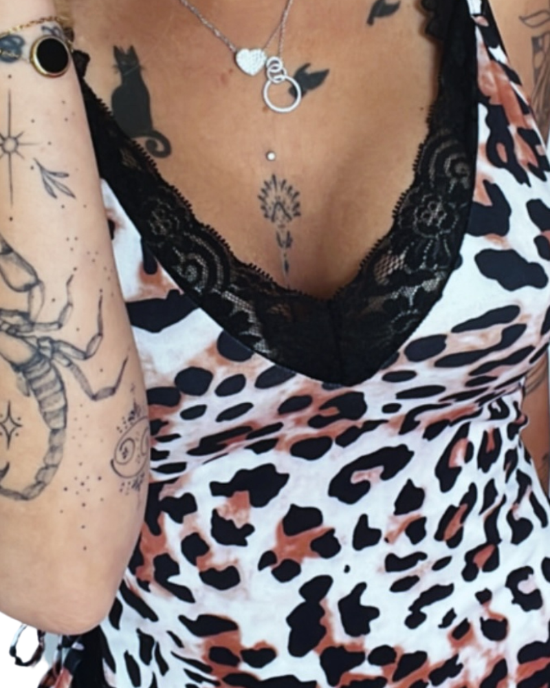 Savannah Nuisette Imprimé Léopard Avec Détails En Dentelle Noire Sur Les Côtés Pour Une Séduction Inoubliable by Les Secrets de Léa