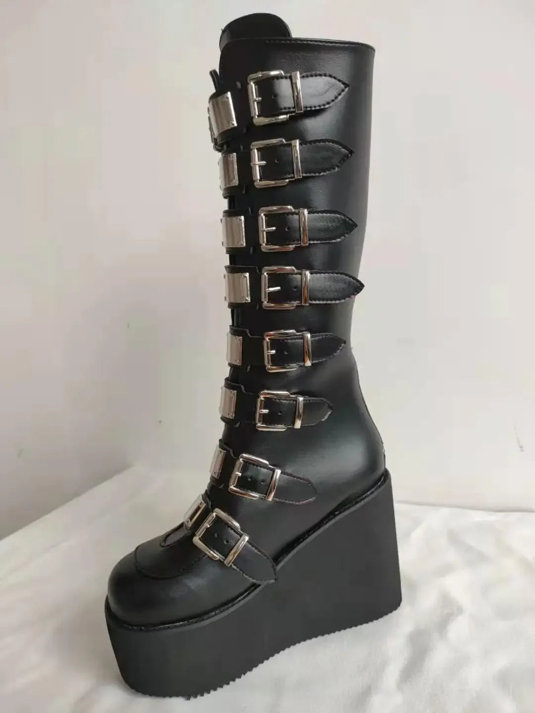 Bottes Cosplay Gothiques En Cuir À Boucles Plateforme