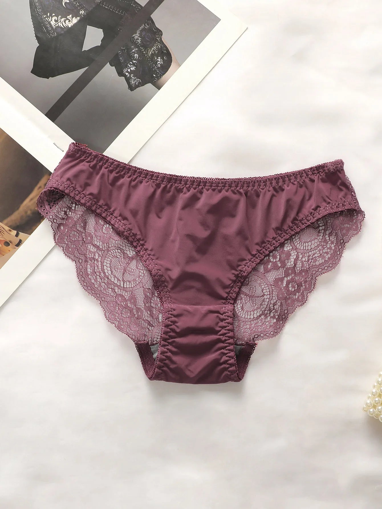Les Secrets de Léa Lingerie Dentelle Sans Fil Mauve