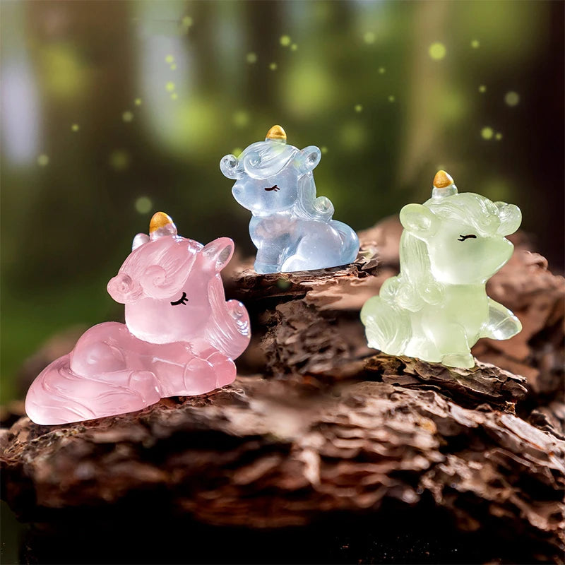Statue de licornes miniatures de dessin animé, décoration de maison, accessoires de décoration de maison, poupées licorne lumineuses mignonnes Kawaii, cadeaux by LSDLBoutique.ch