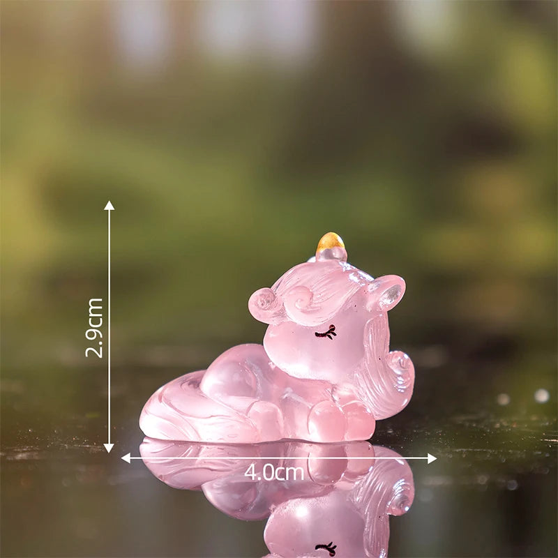 Statue de licornes miniatures de dessin animé, décoration de maison, accessoires de décoration de maison, poupées licorne lumineuses mignonnes Kawaii, cadeaux by LSDLBoutique.ch