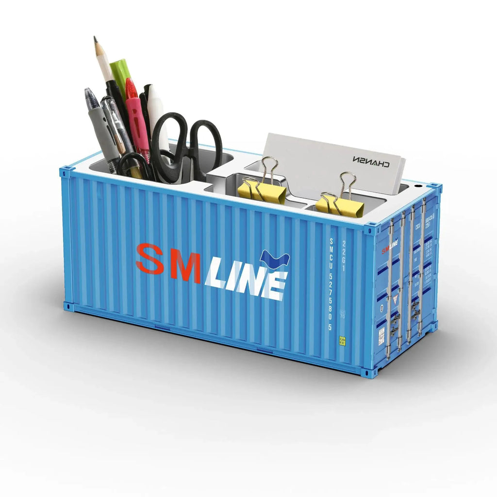 Organisateur bureau en conteneur maritime bleu, compartiments pour stylos et fournitures; logo SM LINE