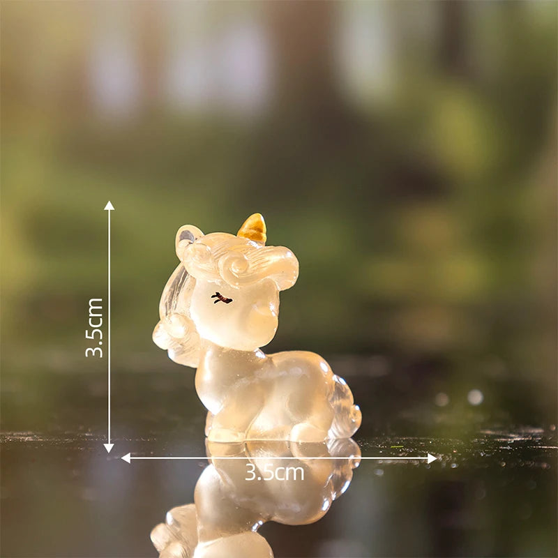 Statue de licornes miniatures de dessin animé, décoration de maison, accessoires de décoration de maison, poupées licorne lumineuses mignonnes Kawaii, cadeaux by LSDLBoutique.ch