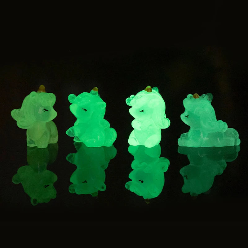 Statue de licornes miniatures de dessin animé, décoration de maison, accessoires de décoration de maison, poupées licorne lumineuses mignonnes Kawaii, cadeaux by LSDLBoutique.ch