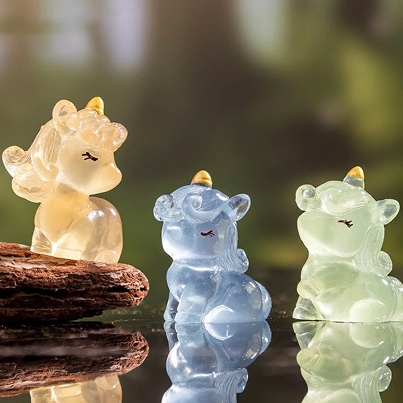 Statue de licornes miniatures de dessin animé, décoration de maison, accessoires de décoration de maison, poupées licorne lumineuses mignonnes Kawaii, cadeaux by LSDLBoutique.ch