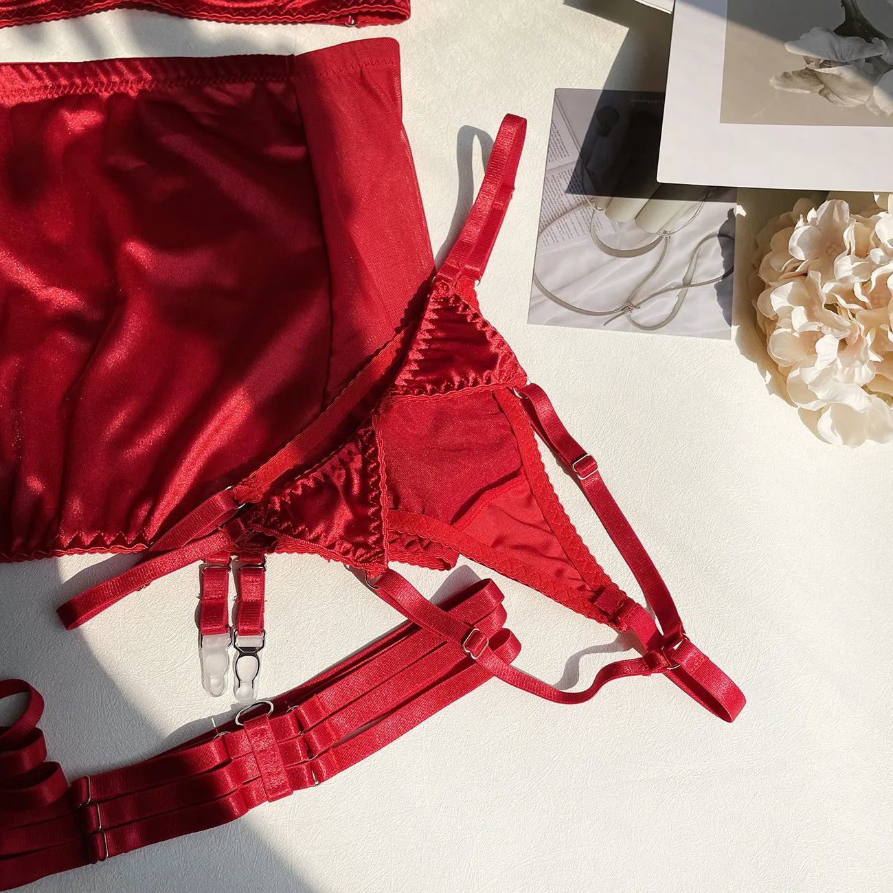 Ellolace Dessous-Set, feiner Satin und Spitze, Rot, 5-teilig