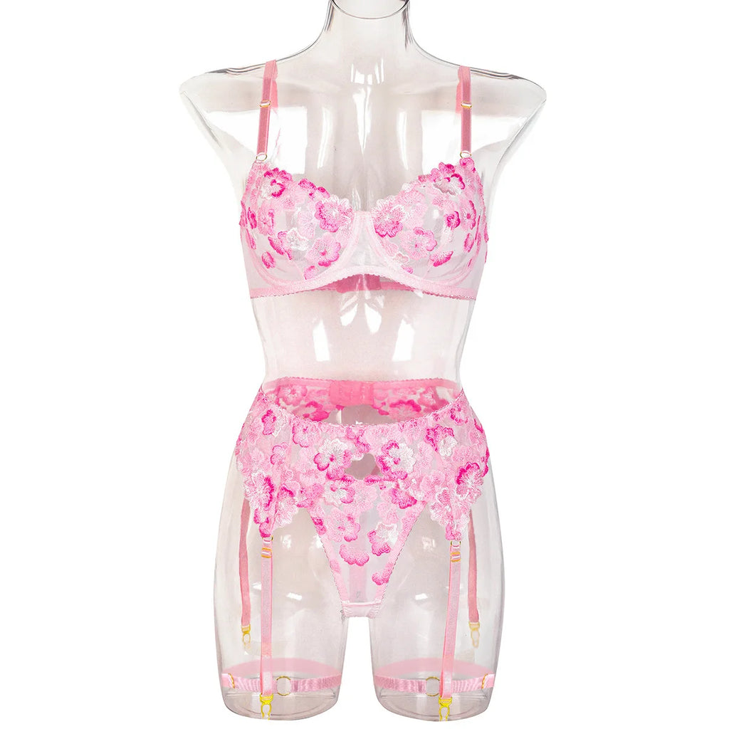 Ensemble dentelle fleurie – Soutien-gorge, string & jarretelles