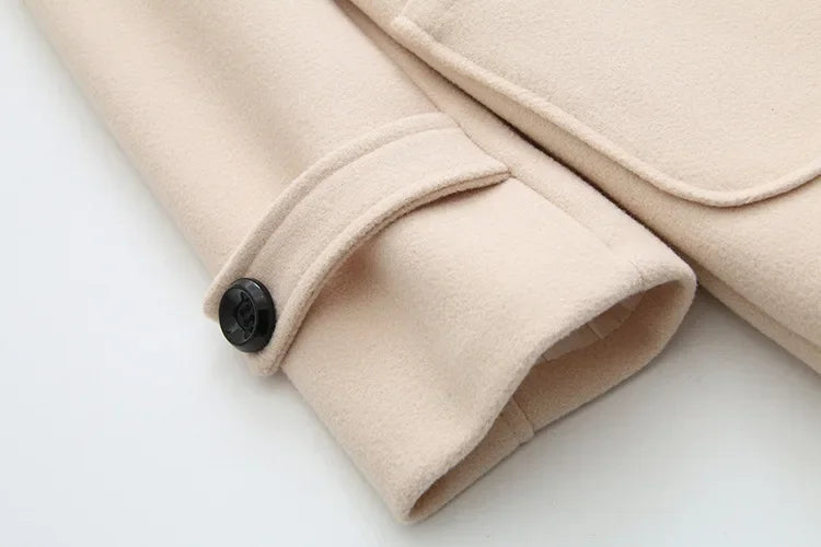 Manteau Long En Laine Avec Boutons En Bois Et Poches