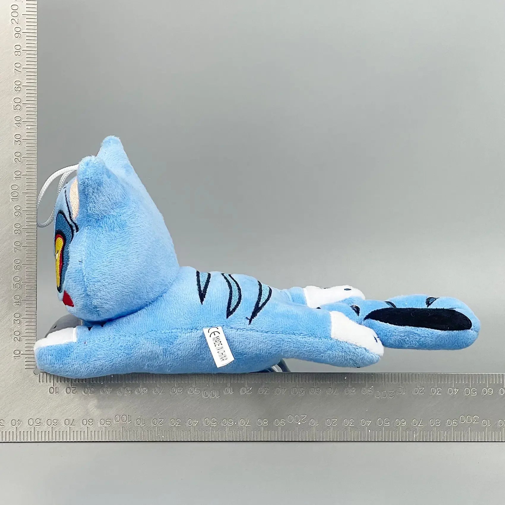 Nouveau Anime Kpop démons chasseurs en peluche mignon violet tigre noir chapeau pie monstre chasse fille groupe en peluche pour les Fans cadeaux by LSDLBoutique.ch