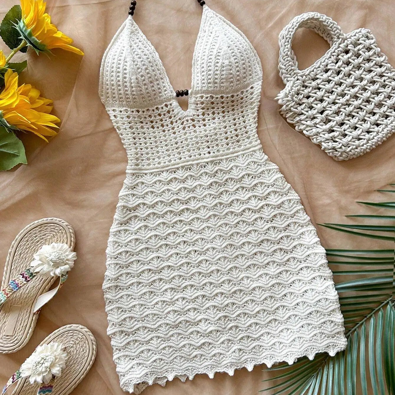 Robe d'été courte en maille à perles de bois – Soleia