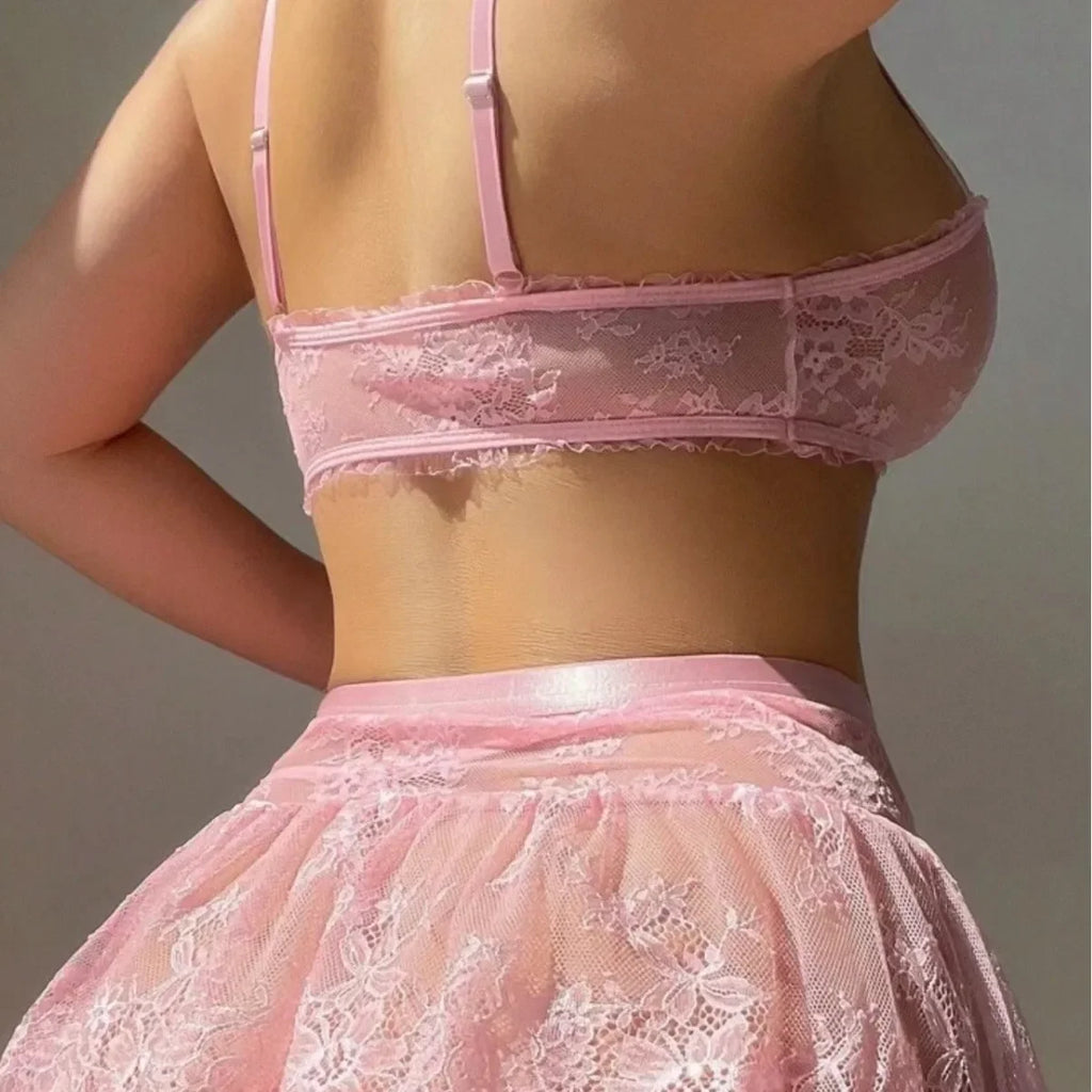 Léa's Secrets Wireless Pink Lace Lingerie Set