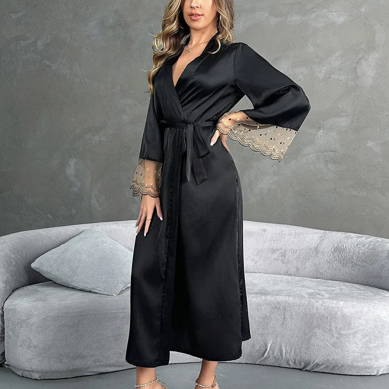 Niuniushow Robe de Nuit Satin Noir Col V Manches Longues Dentelle