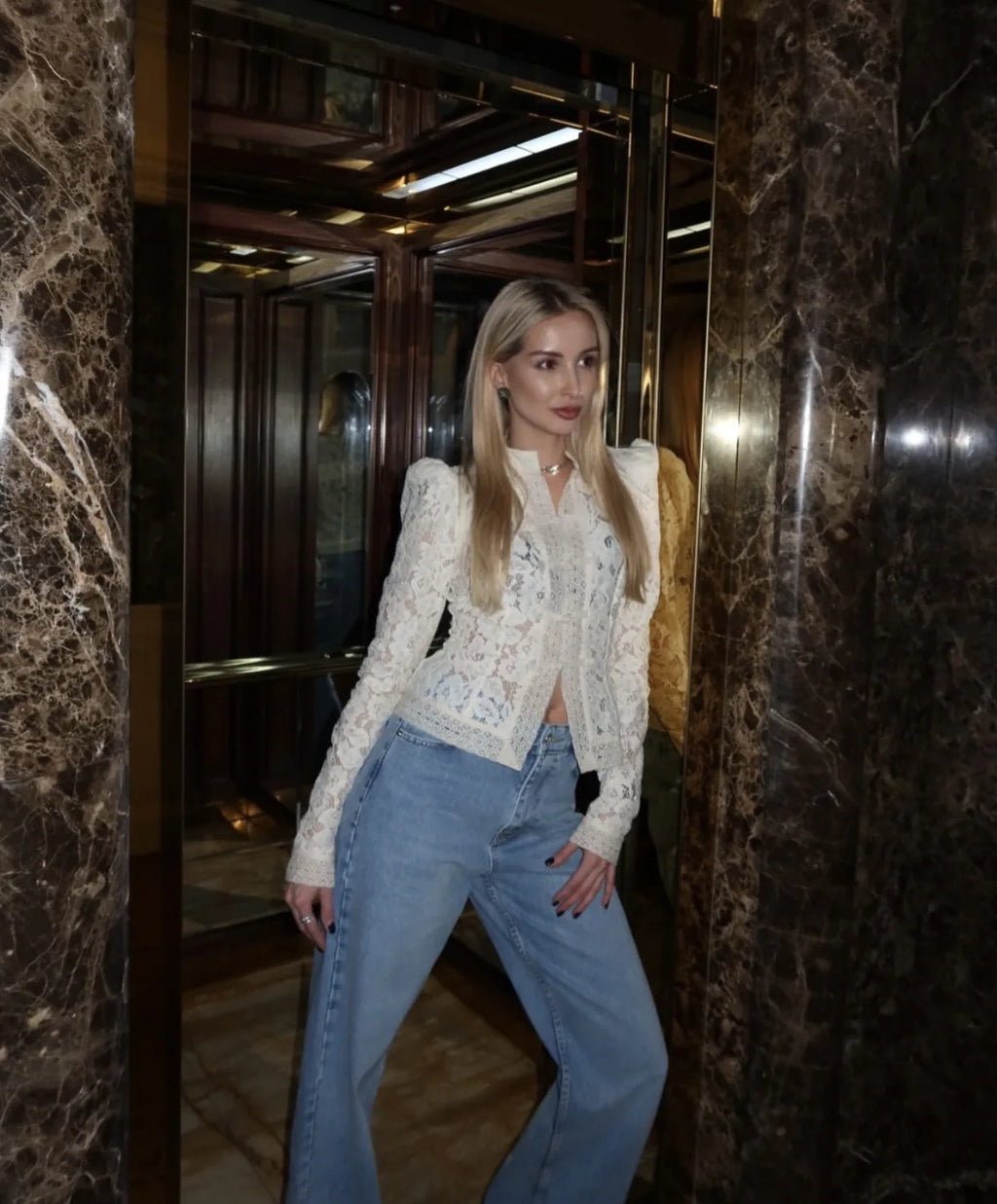 Tossy Chemise Dentelle Imprimée Transparente Écru Manches Longues