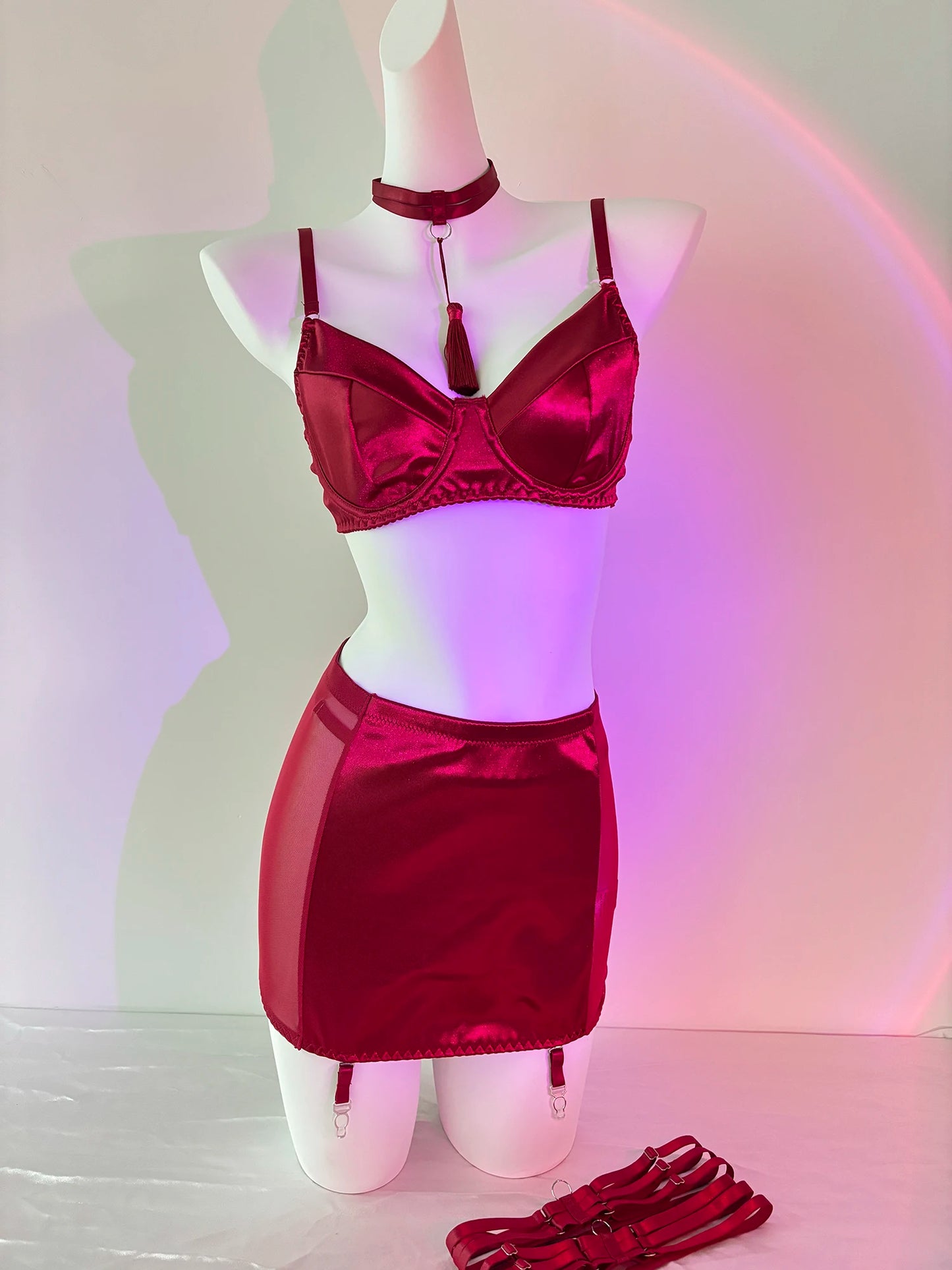 Ellolace Lingerie Satin Fin Dentelle Rouge 5Pièces